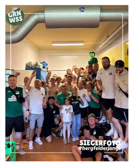 𝘽𝙊𝙊𝙊𝙊𝙈! 💥🔥💚
Unsere 1. Männermannschaft gewinnt auch ihr erstes Ligaspiel und das im Nachbarschaftsduell in Glienicke! 💚🤍
#bergfelderfamilie